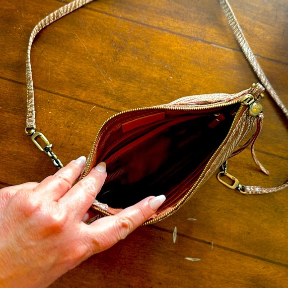 Hobo Darcy ZEBRA CROSSBODY~ - Picture 9 of 10